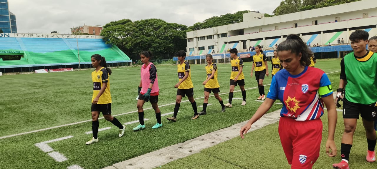 LDS Women's Football Academy — Curriculum Training